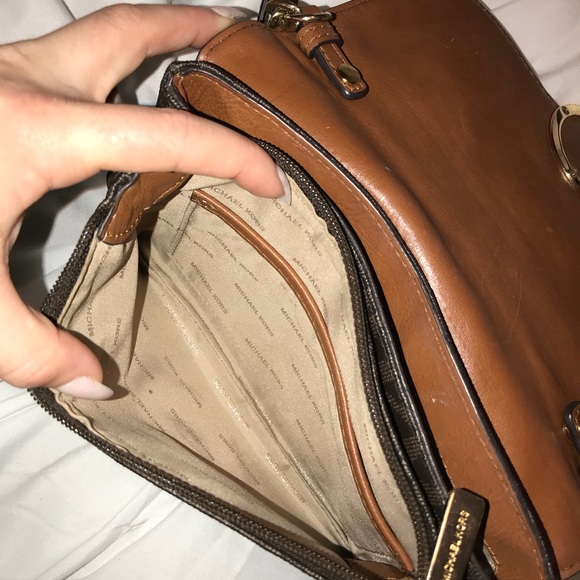 Michael Kors crossbody - Picture 5 of 5